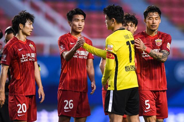 注册特权-换了人间！场均不足1分 昔日顶流对决已成互啄局